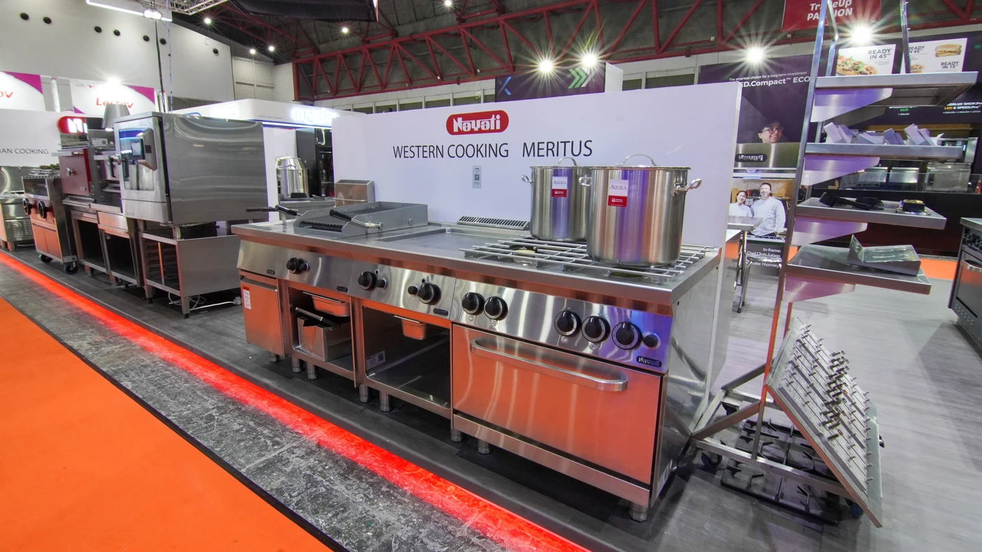 The Nayati high-blower wok at Fei Asian Cuisine ensures quick, even cooking—essential for their high-volume Asian menu in Balikpapan.